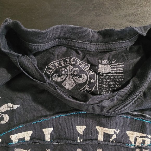 Affliction T Shirt Live Fast Dark Ages Stitched 1973 Eagle SZ M Distressed Hems - Picture 8 of 9